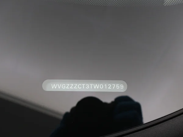 VOLKSWAGEN Tiguan (2025) — foto 18 van 21