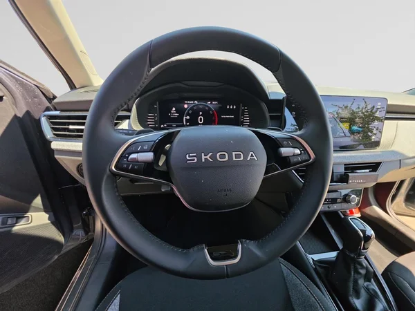 SKODA Kamiq (2026) — foto 4 van 24