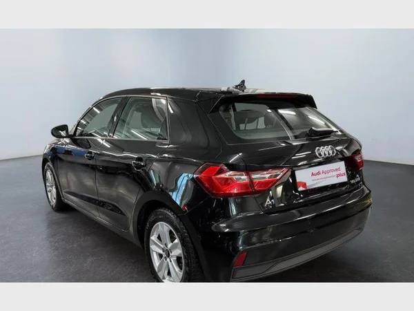 Audi A1 Sportback (2021) — foto 21 van 24