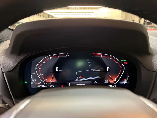 BMW X4 (2021) — foto 7 van 30