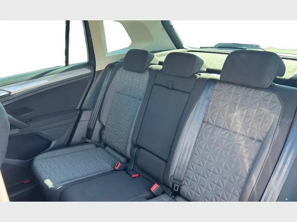 Volkswagen Tiguan (2022) — foto 29 van 29