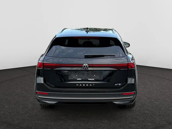 VOLKSWAGEN Passat SW (2026) — foto 17 van 22