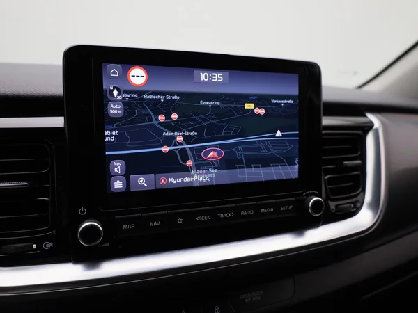 Kia Stonic (2021) — foto 17 van 40