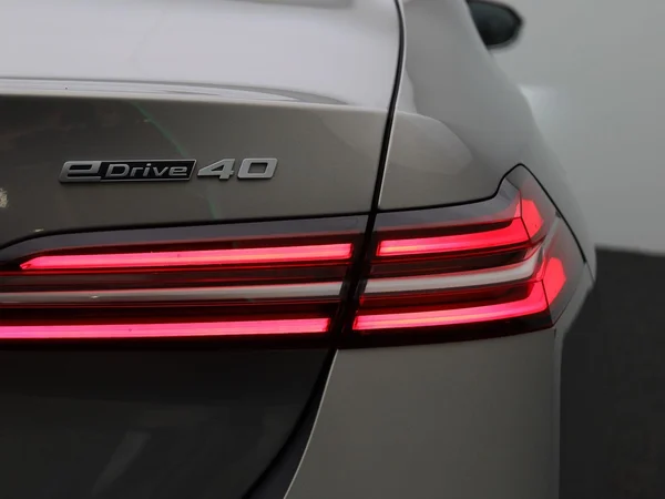 BMW i5 (2024) — foto 46 van 55