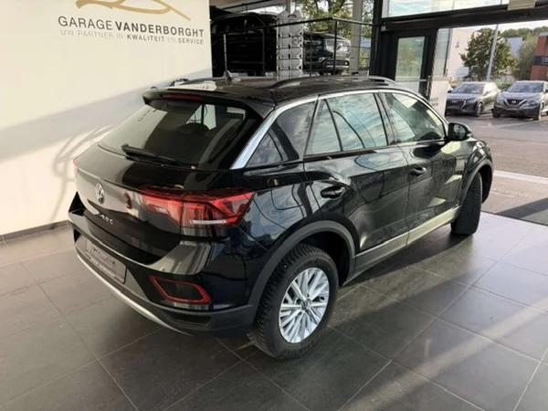 Volkswagen T-Roc (2025) — foto 18 van 22