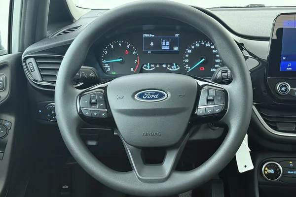 Ford Fiesta (2023) — foto 2 van 16