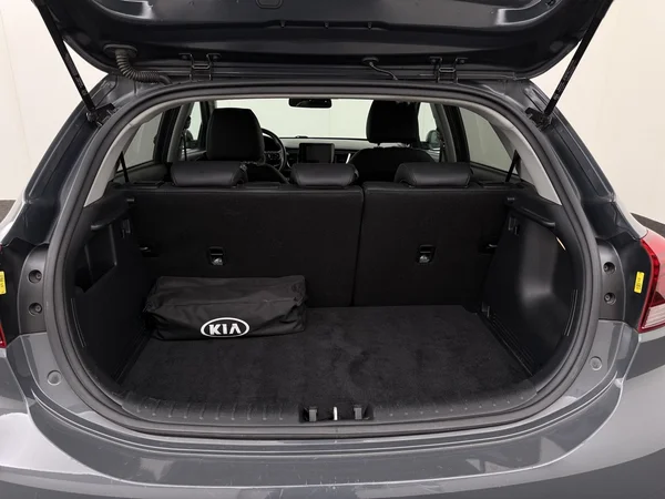 KIA Rio (2021) — foto 8 van 26