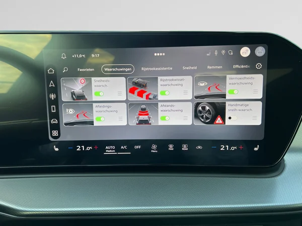 AUDI Q3 Sportback (2026) — foto 10 van 21