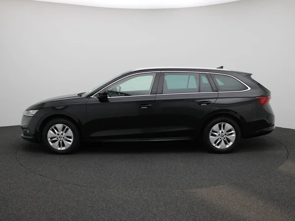 Škoda Octavia (2023) — foto 40 van 44
