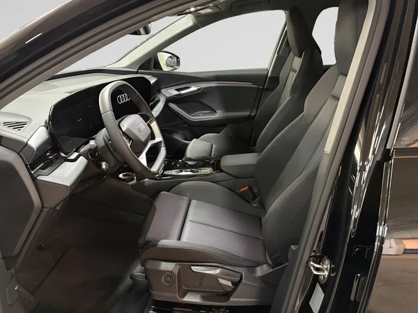 AUDI Q6 e-tron (2026) — foto 17 van 23