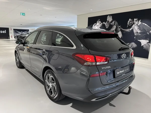 Hyundai i30 (2024) — foto 12 van 24