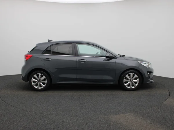 Kia Rio (2023) — foto 34 van 37