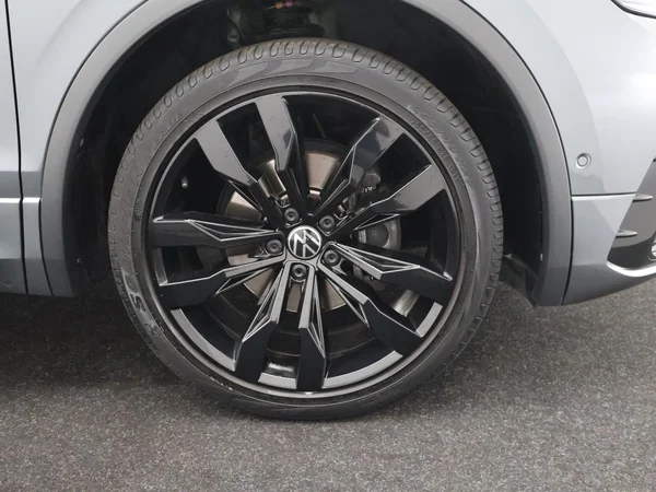 VOLKSWAGEN Tiguan Allspace (2024) — foto 31 van 35