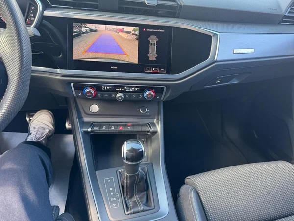 AUDI Q3 (2019) — foto 3 van 24