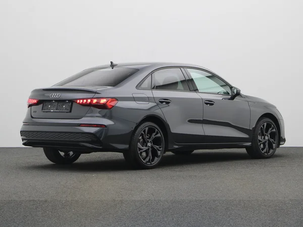 AUDI A3 Sedan (2025) — foto 12 van 20