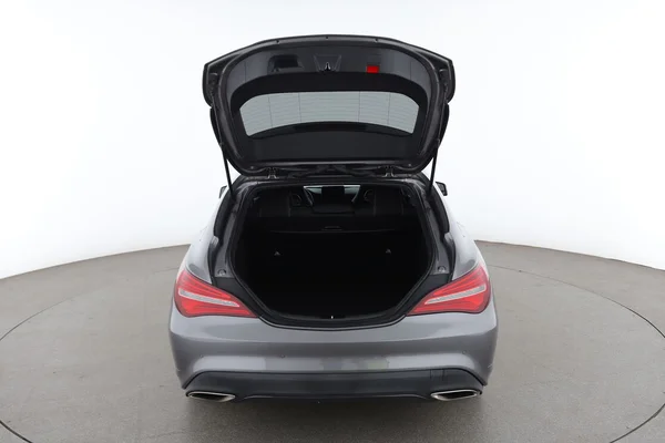 Mercedes-Benz CLA-Klasse (2018) — foto 7 van 16
