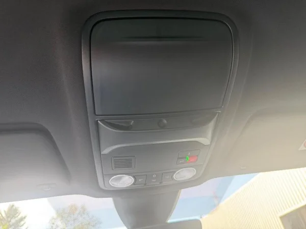 SKODA Karoq (2023) — foto 18 van 29