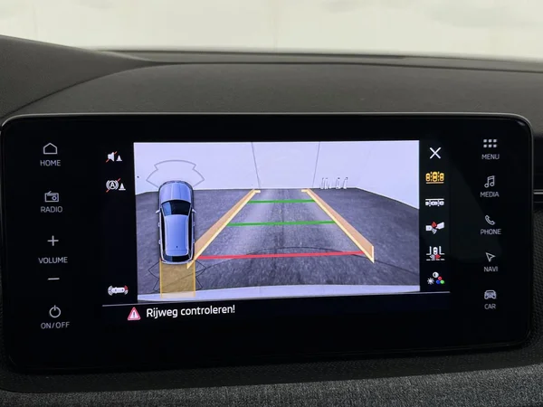 SKODA Kamiq (2025) — foto 18 van 18