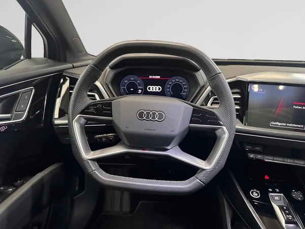 AUDI Q4 e-tron (2025) — foto 10 van 12