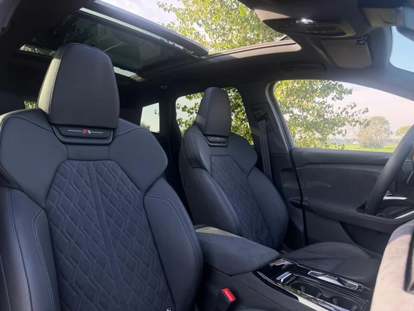 AUDI Q6 e-tron (2025) — foto 19 van 20
