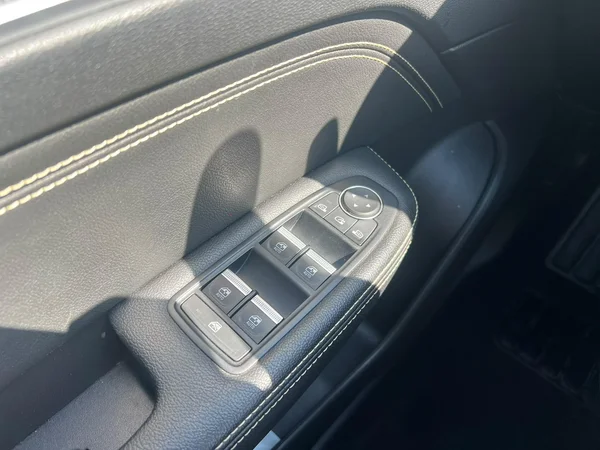 Renault Arkana (2025) — foto 3 van 20