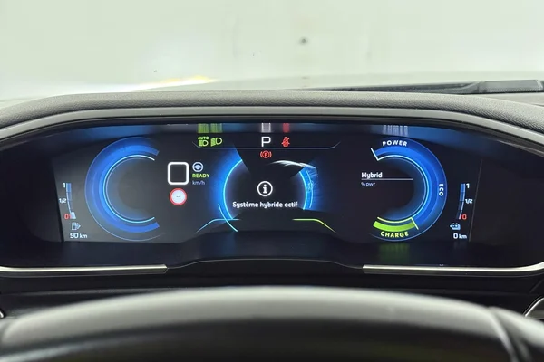 Peugeot 508 PHEV (2021) — foto 9 van 32