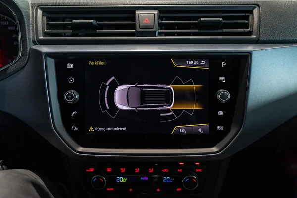SEAT Arona (2018) — foto 22 van 32