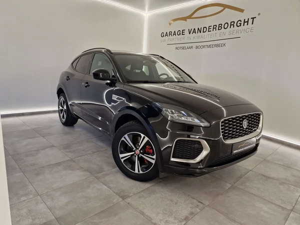 Jaguar E-PACE (2023) — foto 1 van 15