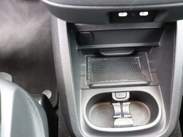 Mercedes-Benz Vito (2025) — foto 7 van 26