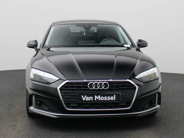 Audi A5 (2022) — foto 23 van 48