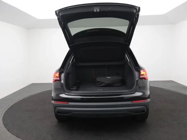 Audi Q3 (2021) — foto 19 van 29