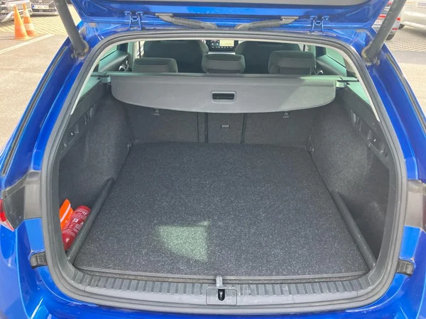 SKODA Octavia Combi PHEV (2020) — foto 14 van 26