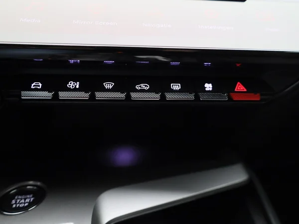 Peugeot 308 (2023) — foto 14 van 39