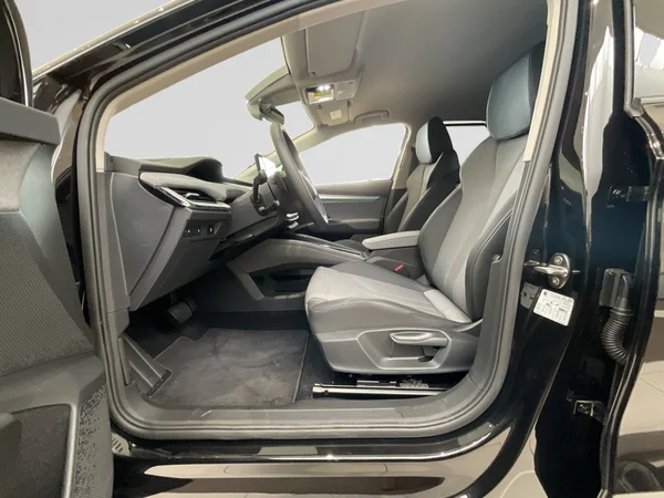 SKODA Enyaq (2025) — foto 8 van 25