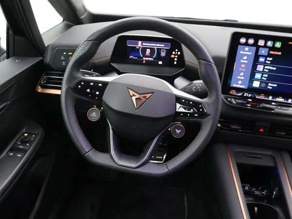 CUPRA Born (2025) — foto 4 van 25