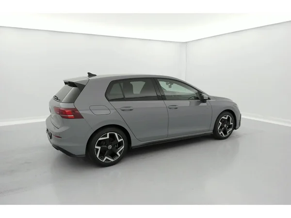 VOLKSWAGEN Golf VIII (2025) — foto 26 van 36