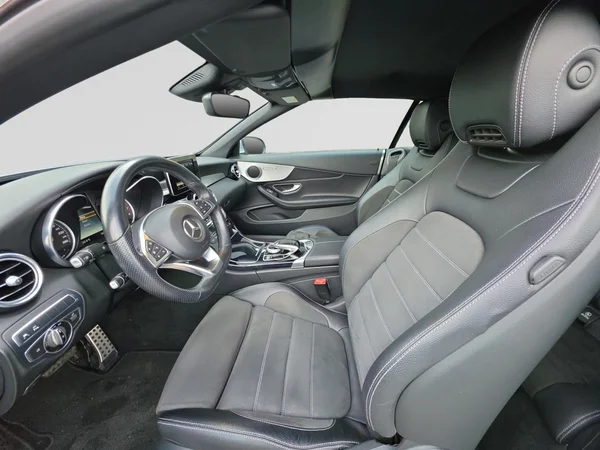 MERCEDES-BENZ C-Class Cabriolet (A205) (2016) — foto 22 van 23
