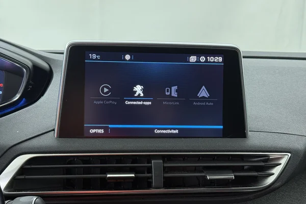 Peugeot 5008 (2019) — foto 3 van 25