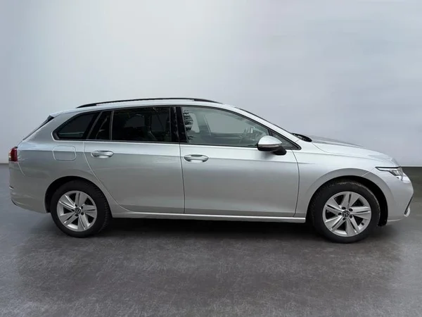 VOLKSWAGEN Golf Variant VIII Dsl (2022) — foto 24 van 29