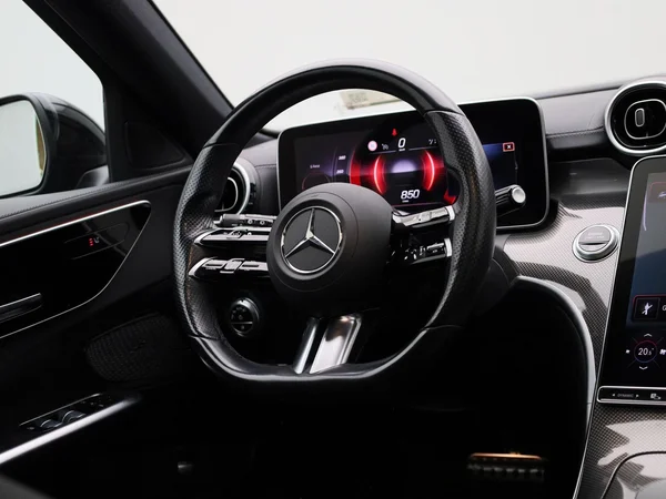 Mercedes-Benz C-Klasse (2022) — foto 42 van 54