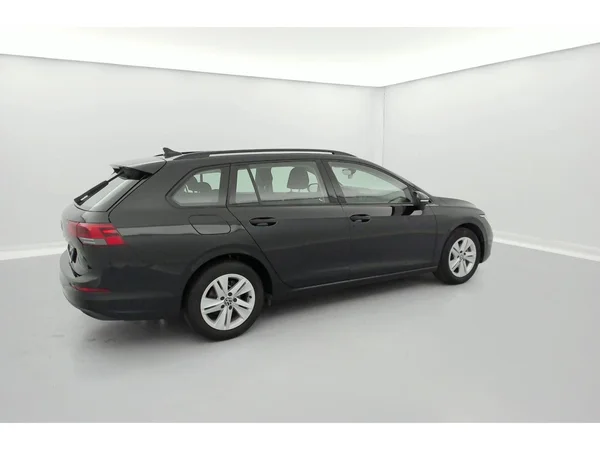 VOLKSWAGEN Golf VIII SW (2022) — foto 35 van 36
