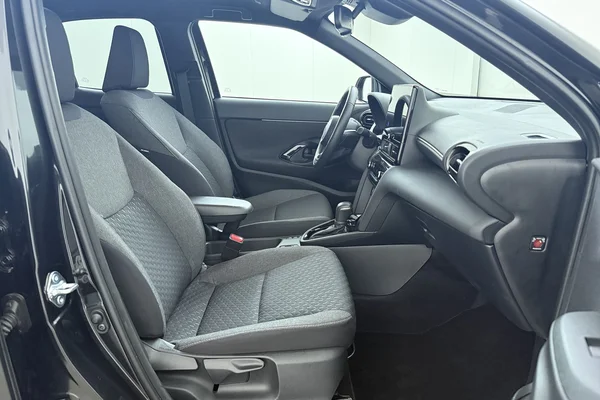 Toyota Yaris Cross Hybrid (HEV) (2025) — foto 14 van 16