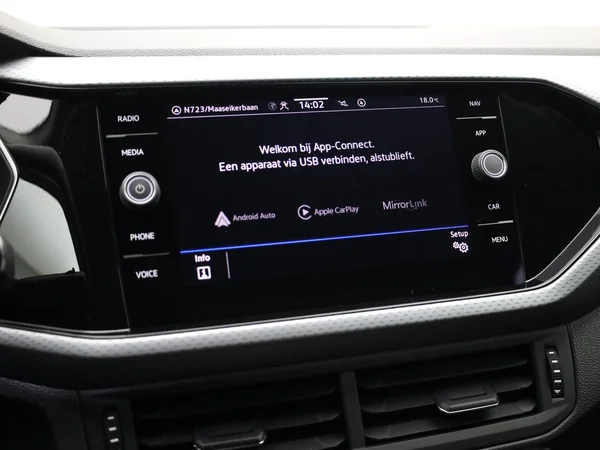 VOLKSWAGEN T-Cross (2022) — foto 10 van 19