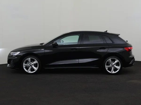 AUDI A3 Sportback (2025) — foto 11 van 18