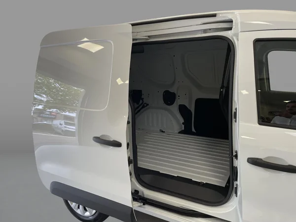 Renault Express (2023) — foto 10 van 19
