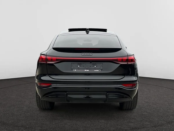 AUDI Q6 Sportback e-tron (2025) — foto 9 van 19