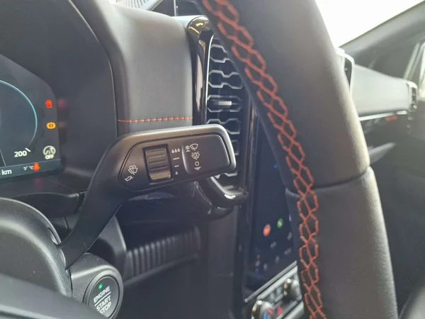 Ford Ranger — foto 7 van 15