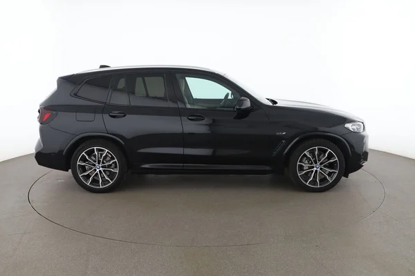 BMW X3 (2022) — foto 13 van 16
