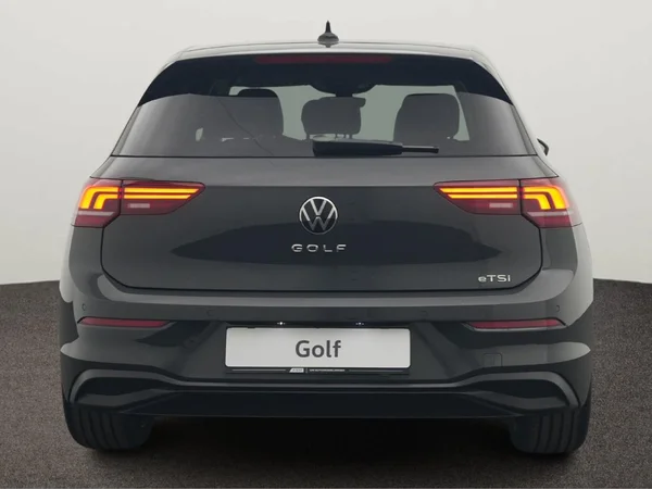 VOLKSWAGEN Golf VIII (2026) — foto 7 van 10