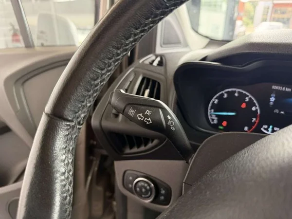 Ford Tourneo Connect (2019) — foto 11 van 24